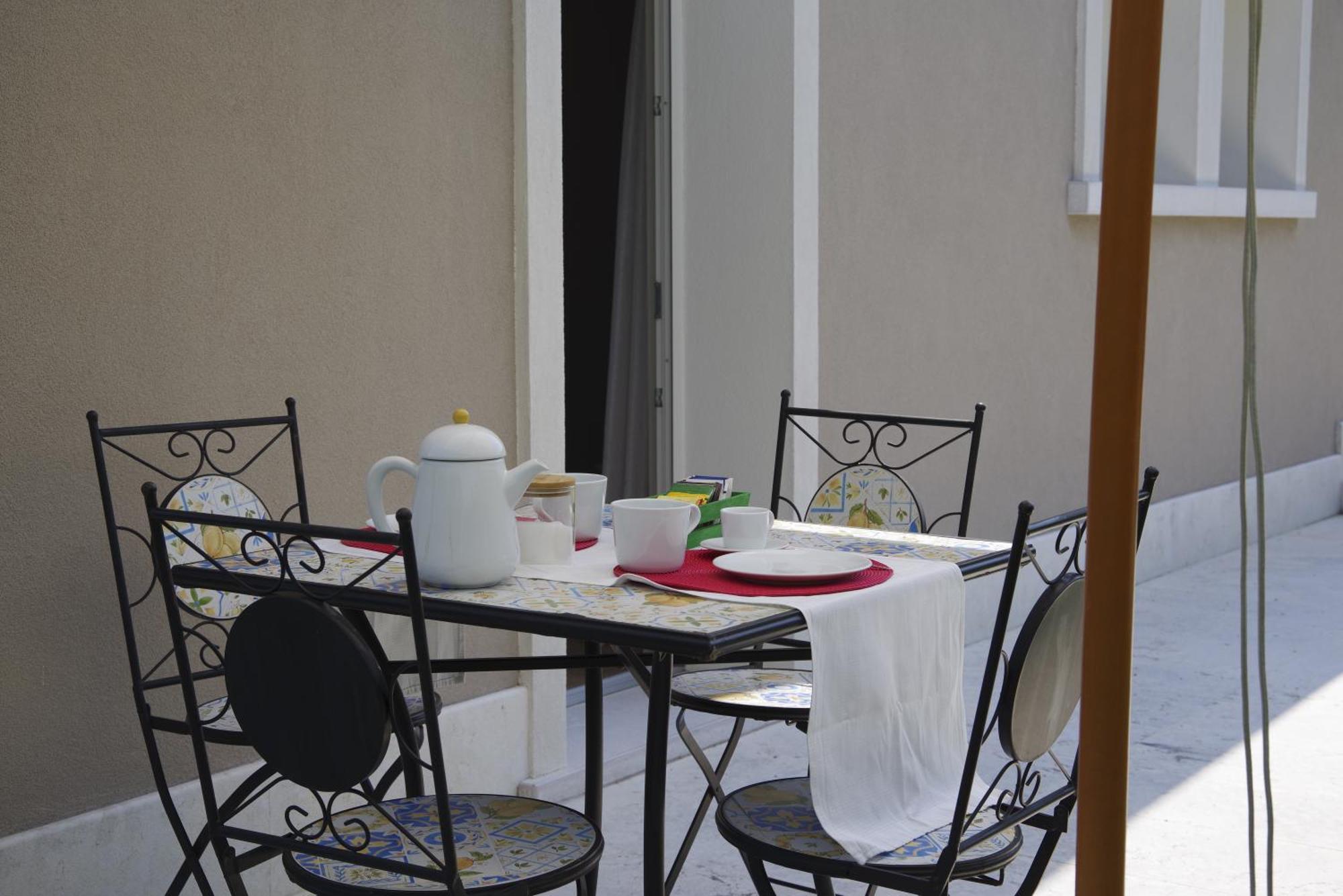 Time To Relax - Lago Di Garda - Adults Only Понти-суль-Минчо Экстерьер фото